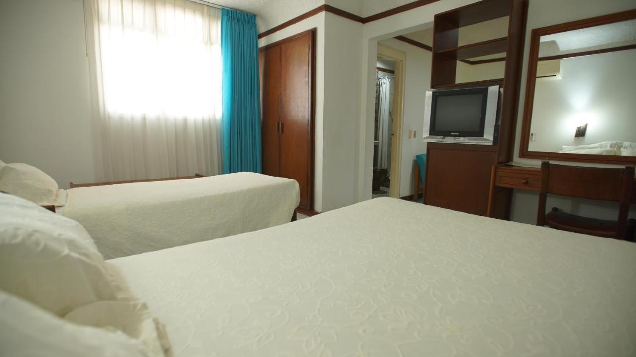 Hotel Bachue Girardot Exterior foto